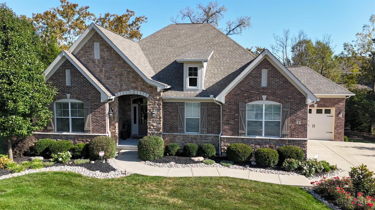 5412 Whispering Brook Court — photo
