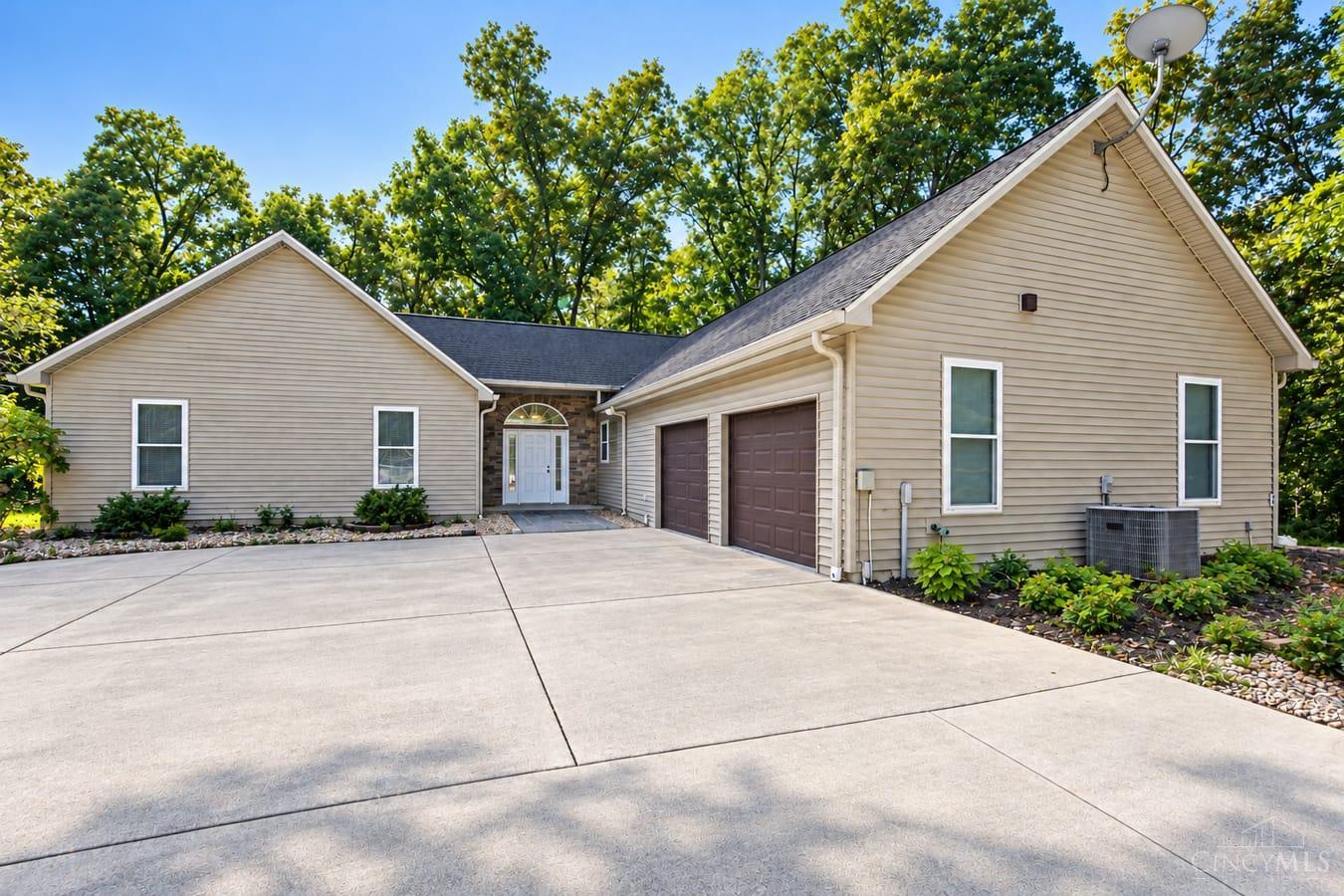 3792 Cain Run Road — photo