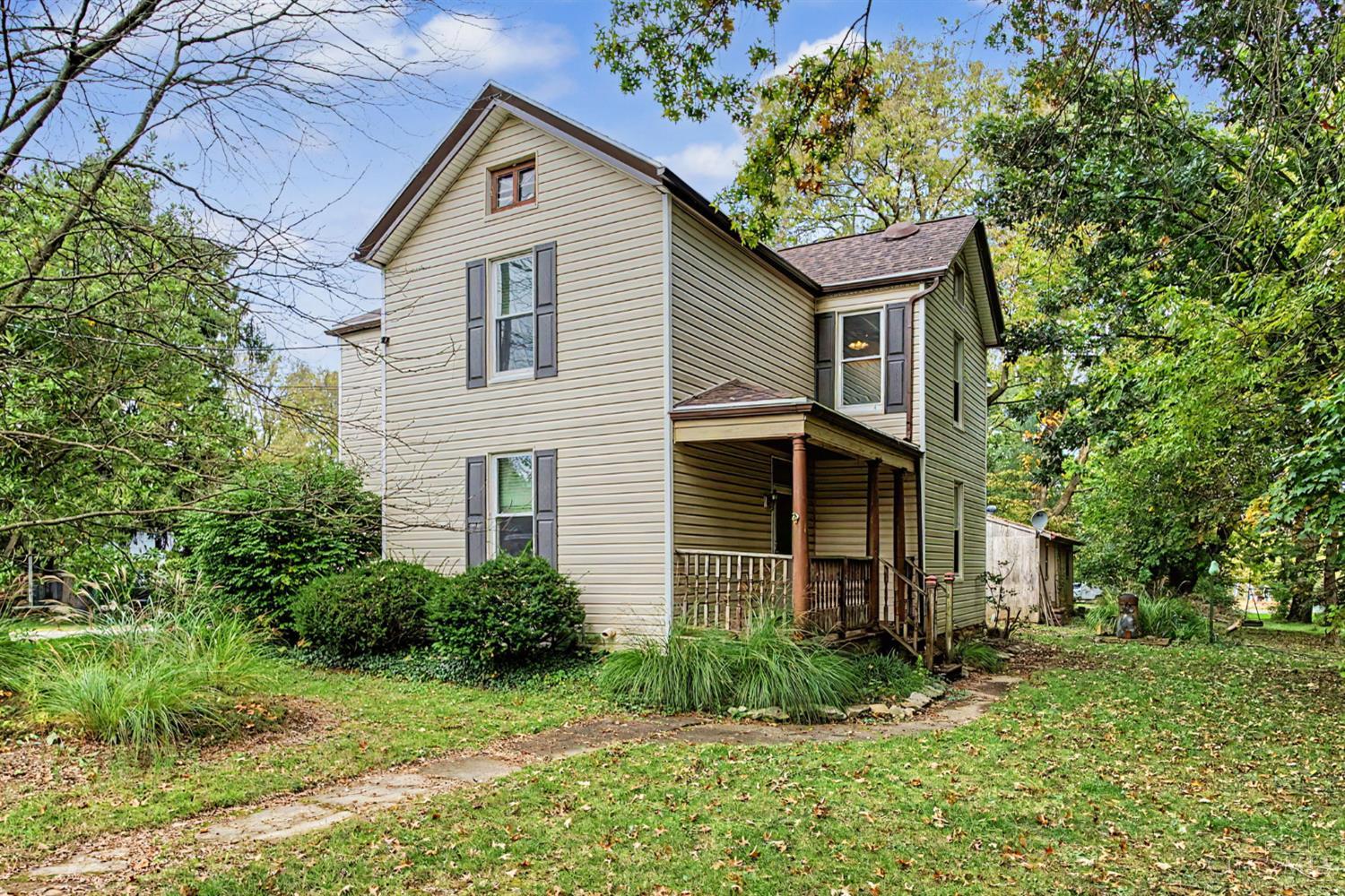 10402 Burlington Road — photo