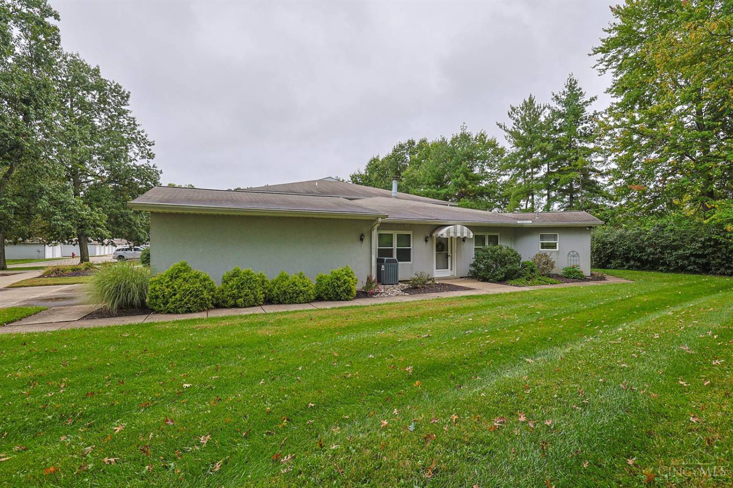 7610 Cheviot Road — photo