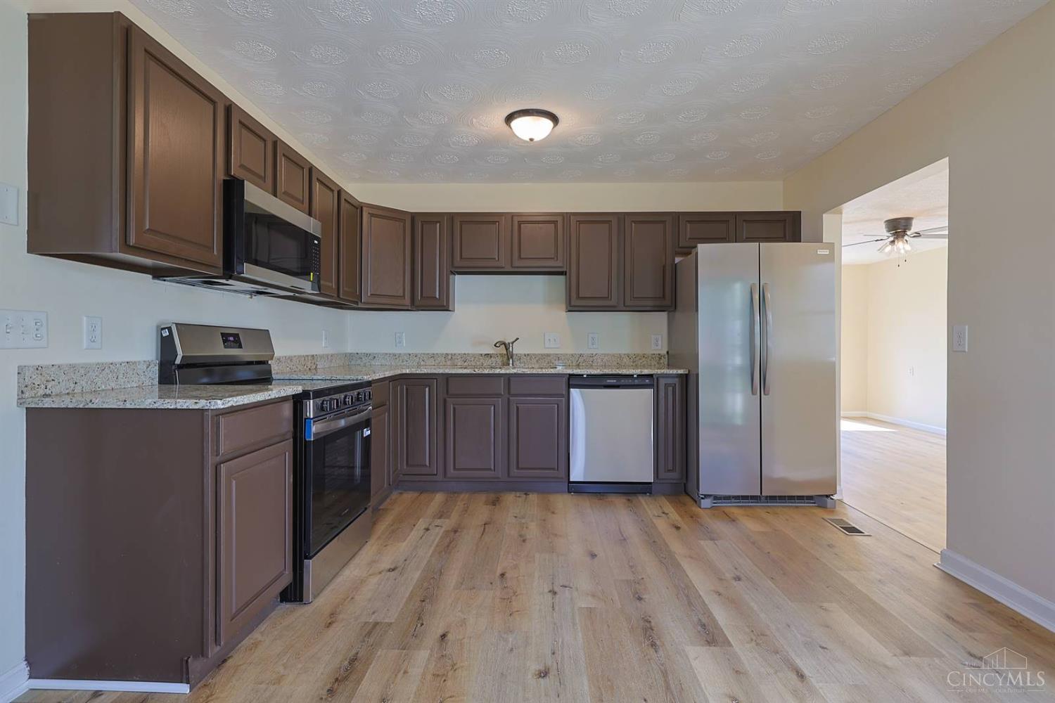 708 E Main Street, Blanchester, OH 45107 — photo 3