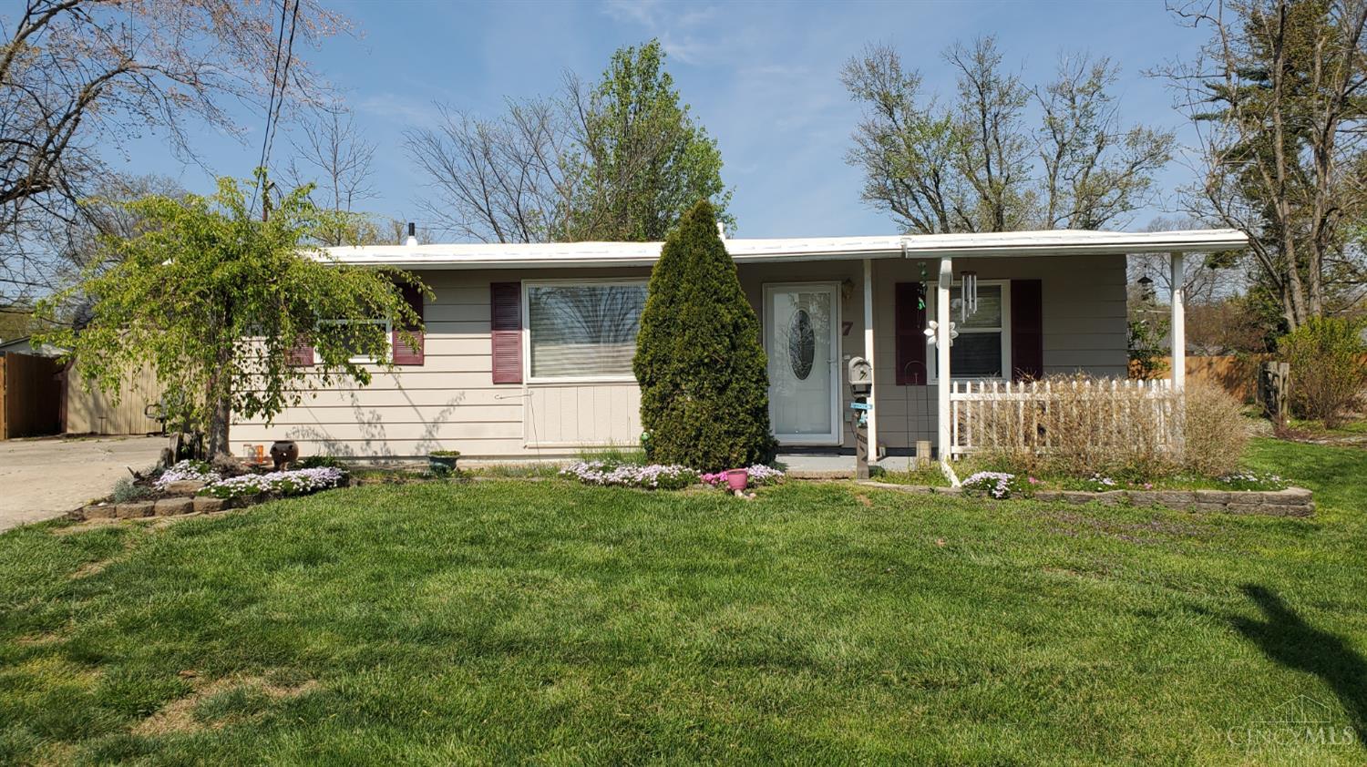 7 Apache Court — photo