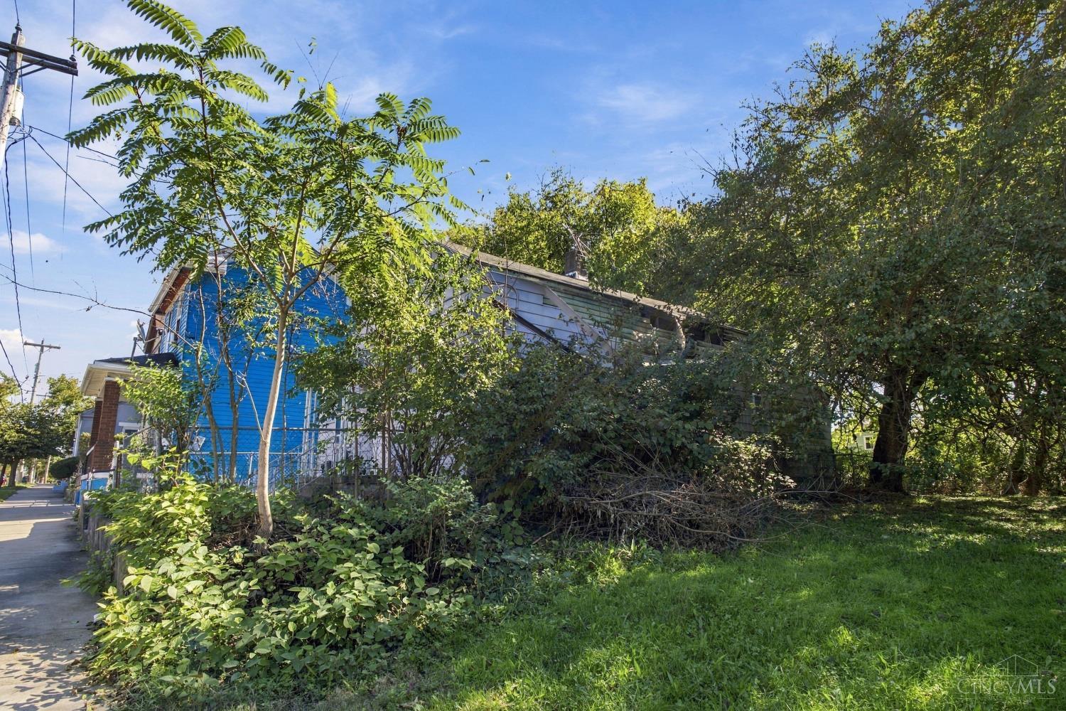 139 Walnut Street, Hamilton, OH 45011 — photo 2