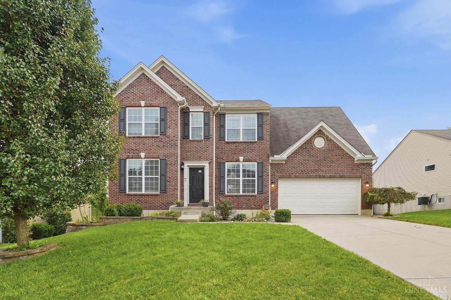 7477 Hunters Creek Lane — photo
