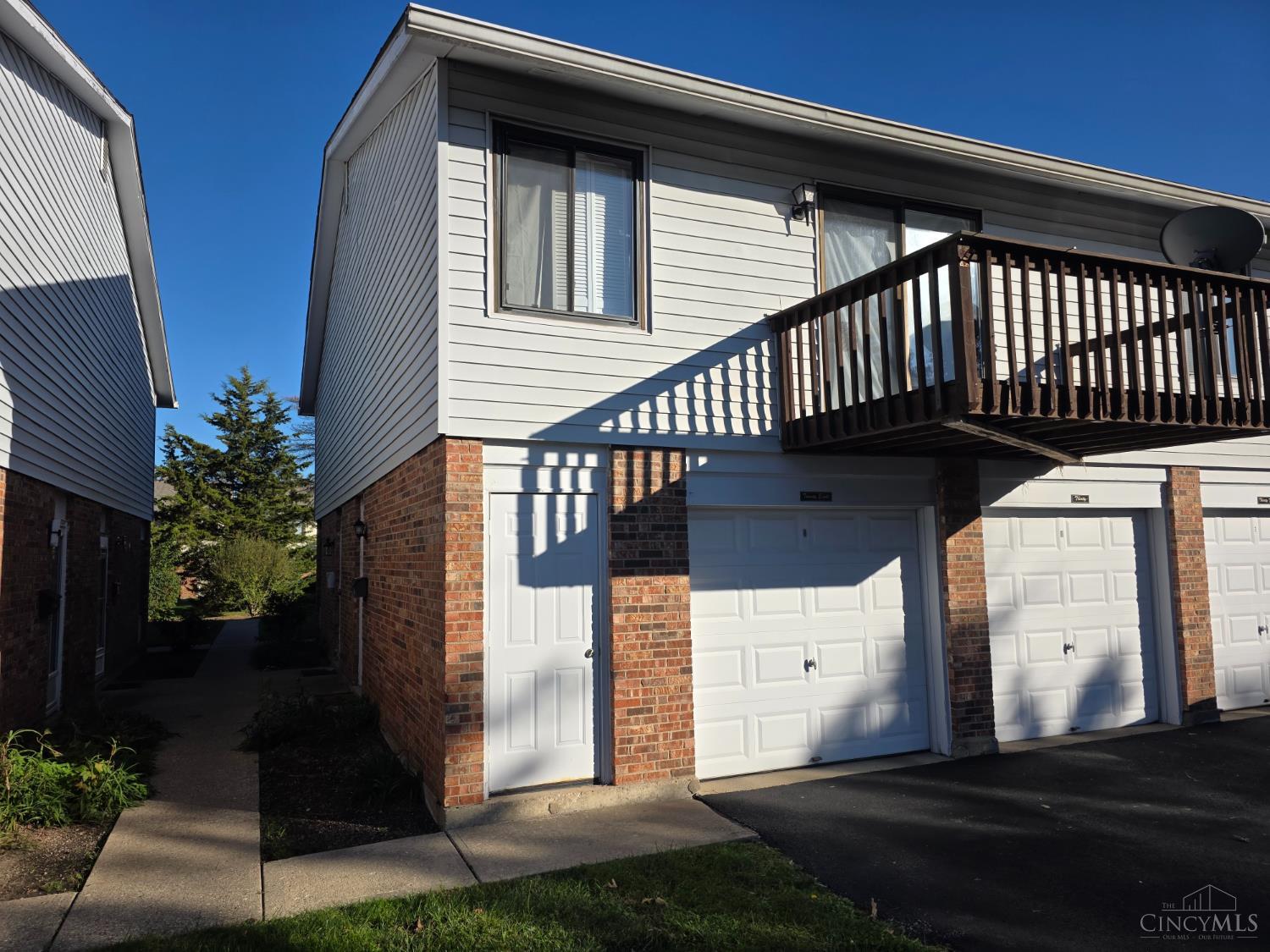 30 Horizon Court — photo