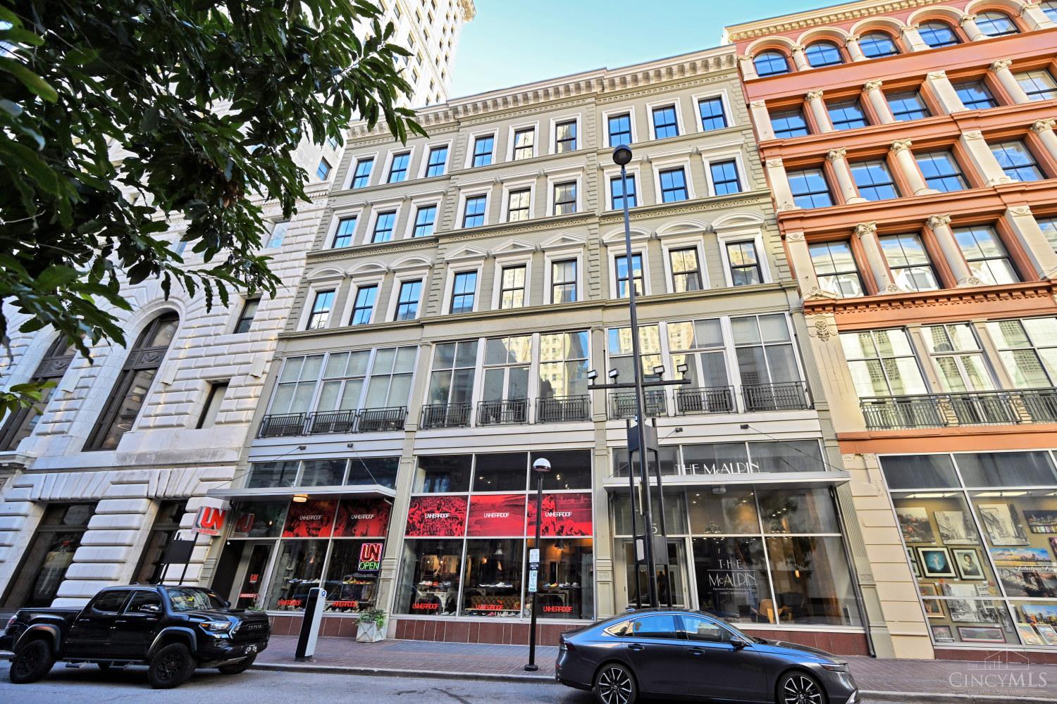 15 W Fourth Street — photo