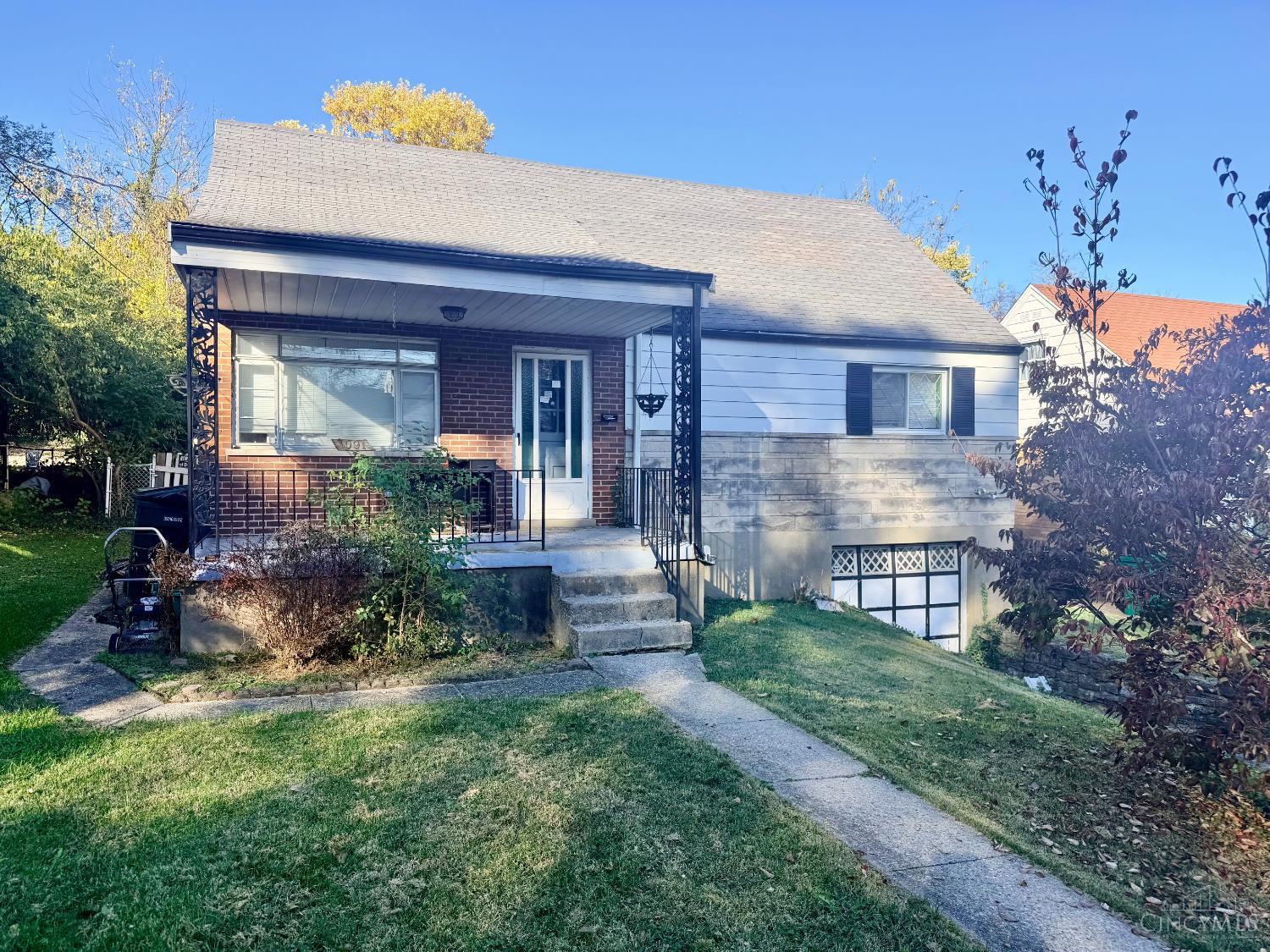 1091 Alcliff Lane — photo