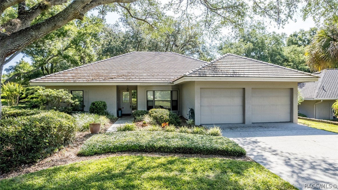 3035 W Bermuda Dunes Drive — photo