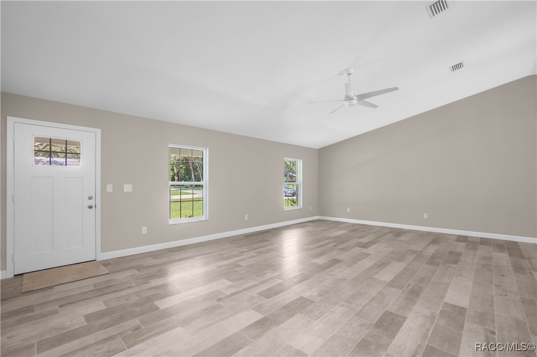 1124 W Redding Street — photo