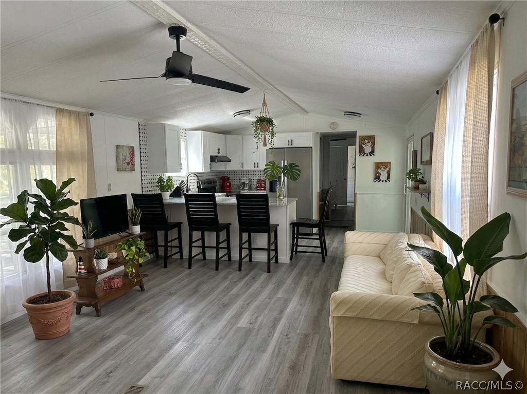 237 N Candle Point — photo