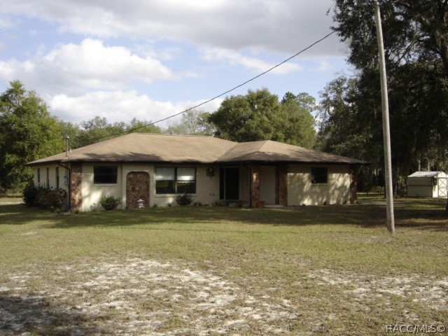 3207 E Withlacoochee Trail — photo