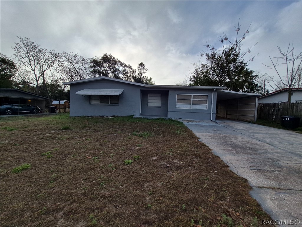 11 S Barbour Street — photo