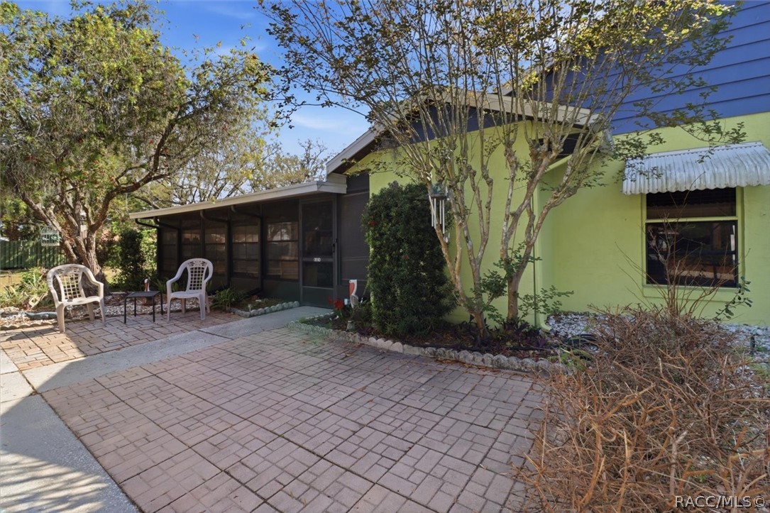 8324 W Earl Loop — photo