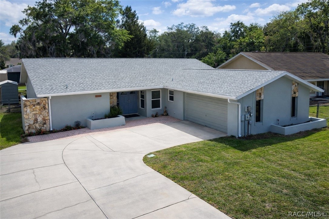 3835 N Eagle Point — photo