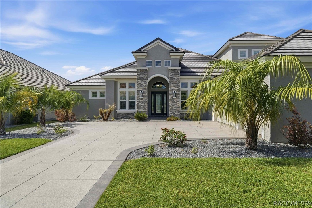 2210 N Peakview Loop — photo