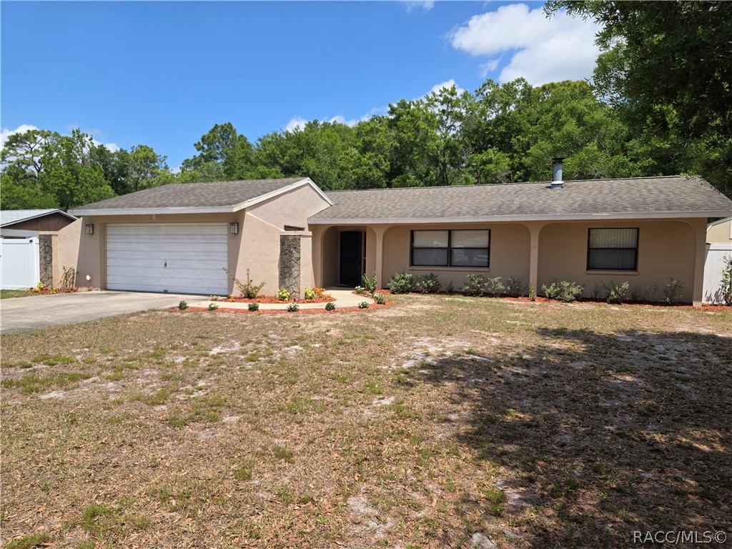 8219 W Trotter Lane — photo