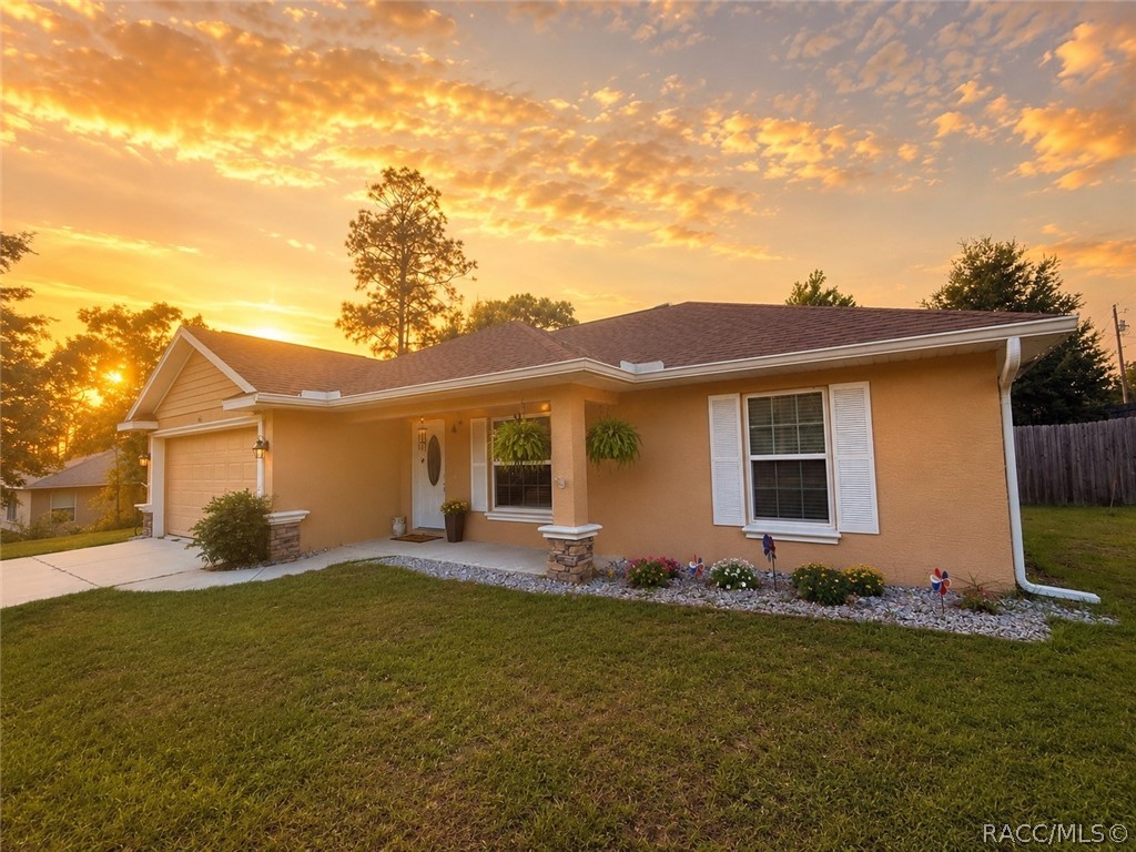 1167 W Hedgewood Lane — photo