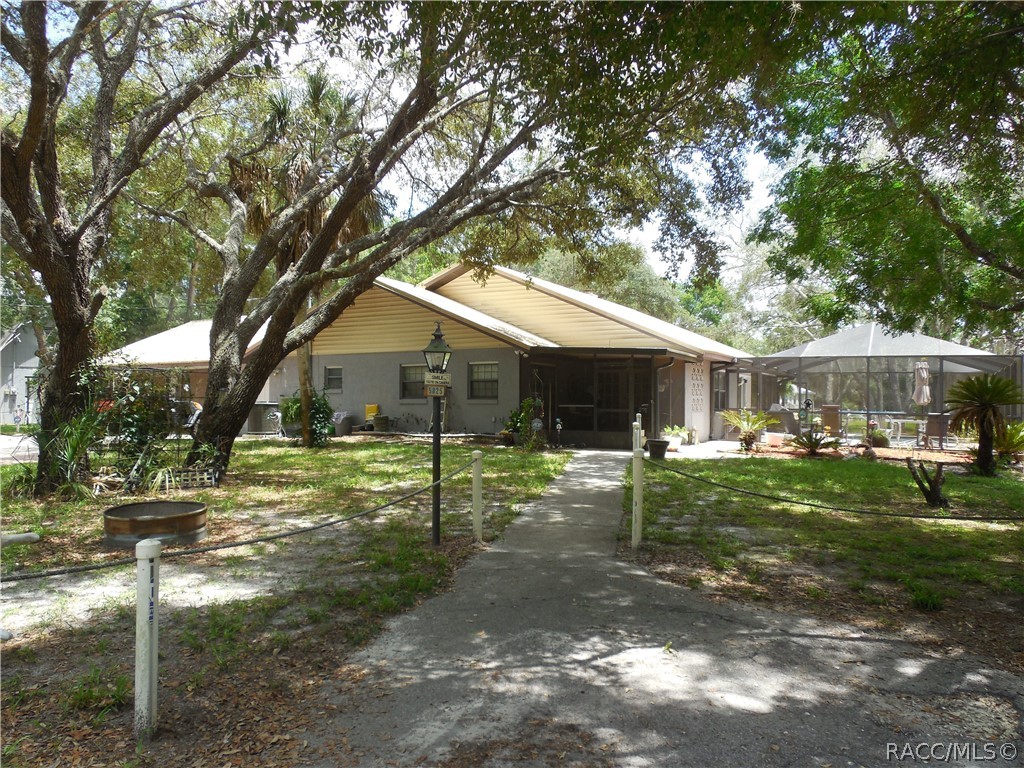 5825 S Bob White Drive — photo