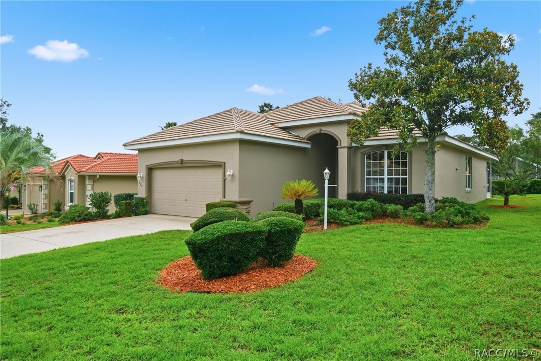 929 W Silver Meadow Loop — photo