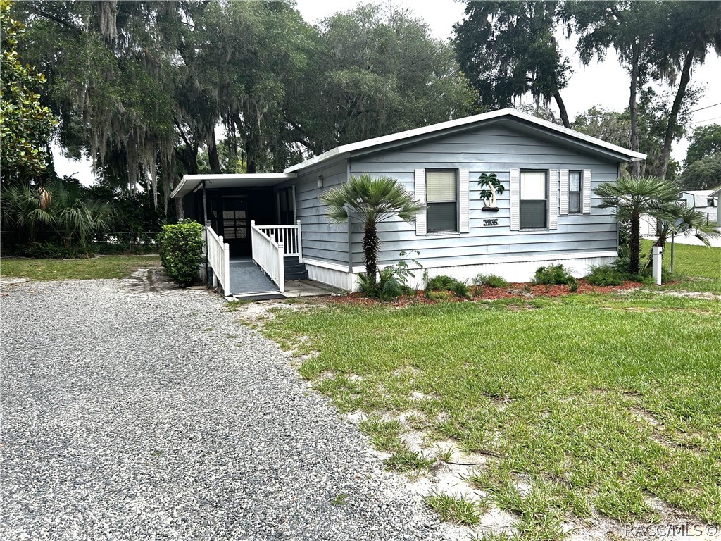 3935 E Lake Park Drive — photo