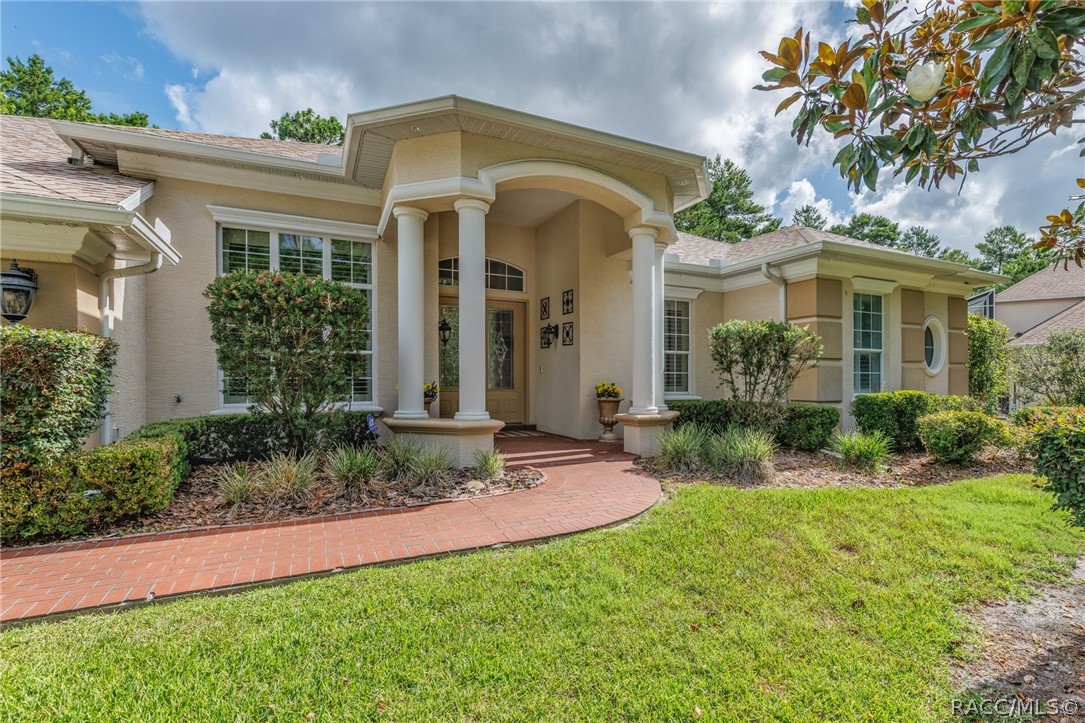 34 Foxglove Court — photo