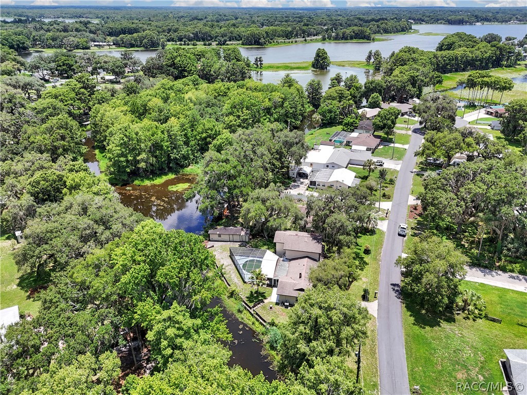 1105 S Waterview Drive — photo