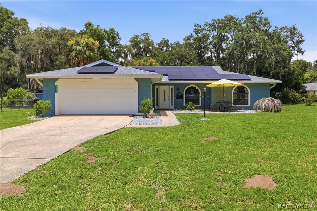 4825 E Connell Lake Drive — photo