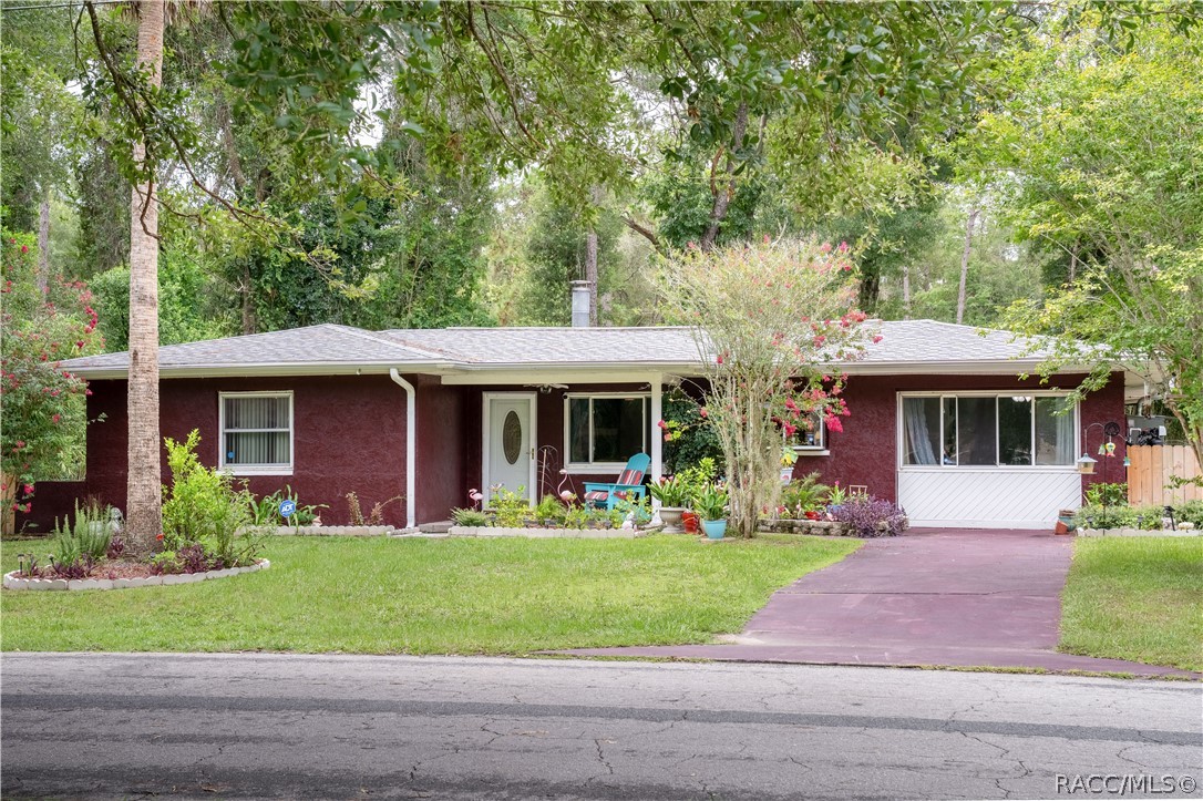 6046 E Loring Lane — photo