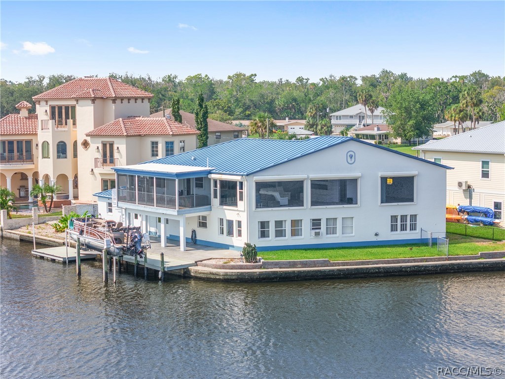 2243 N Kings Cove Point — photo