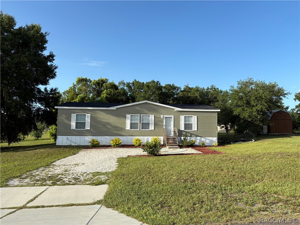 8054 E Shetland Lane — photo
