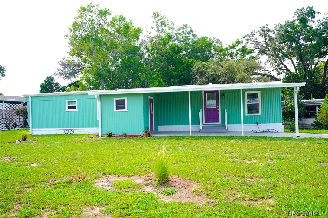 8114 Western Circle Drive — photo