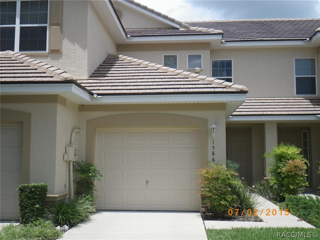 1586 W Spring Meadow Loop — photo