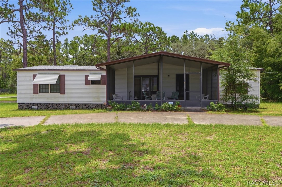 6834 W Sunnycrest Lane — photo