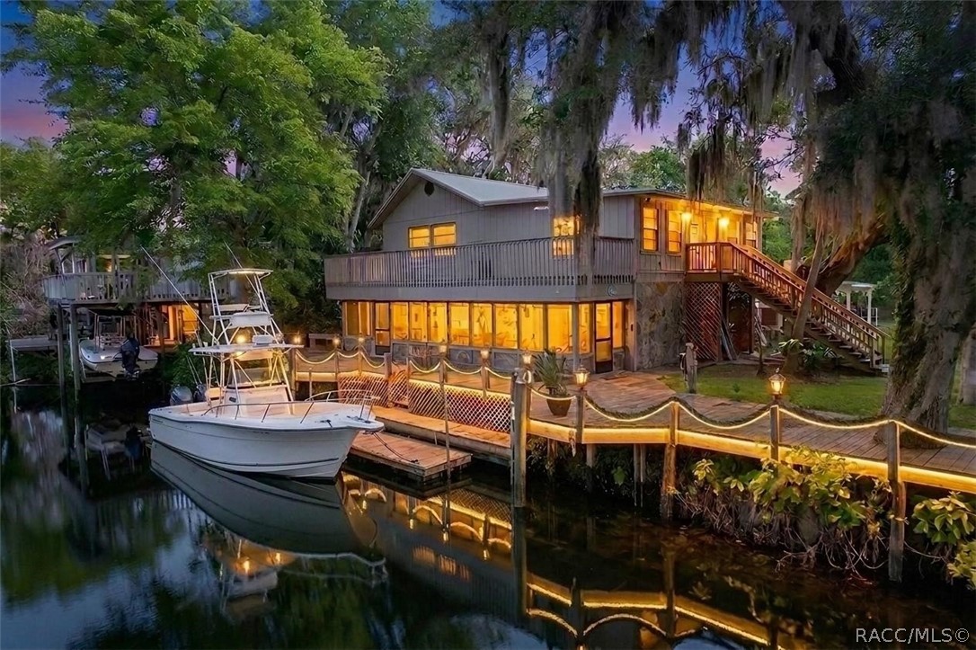 11590 N Kayak Point — photo