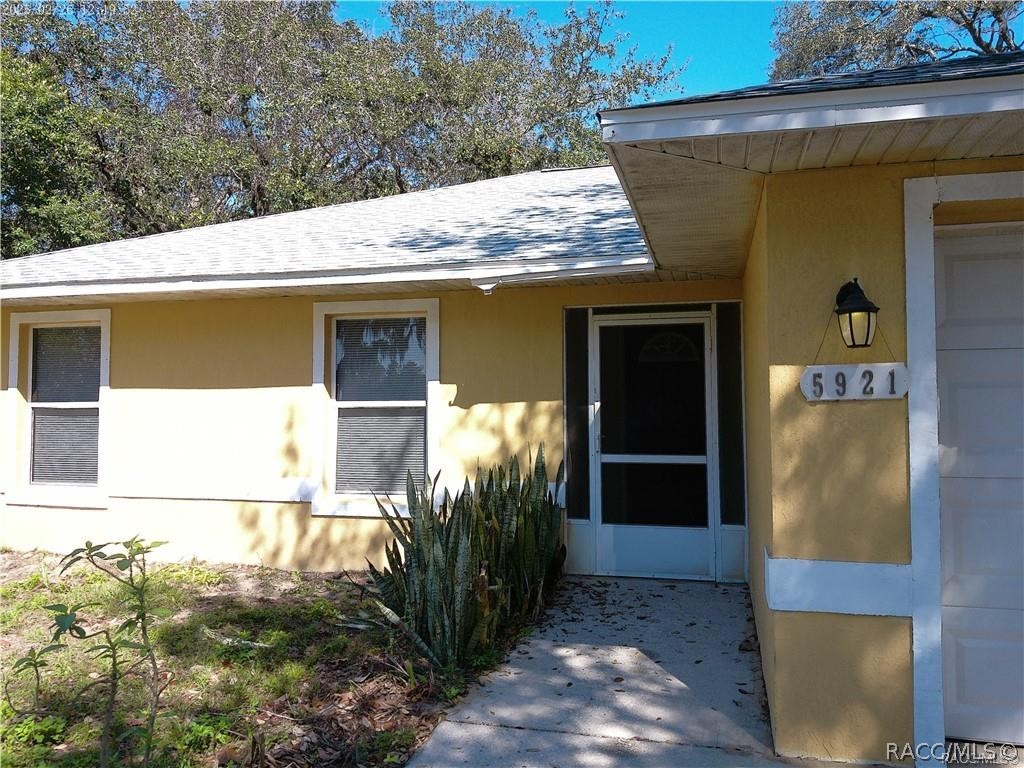 5921 W Woodhill Court — photo