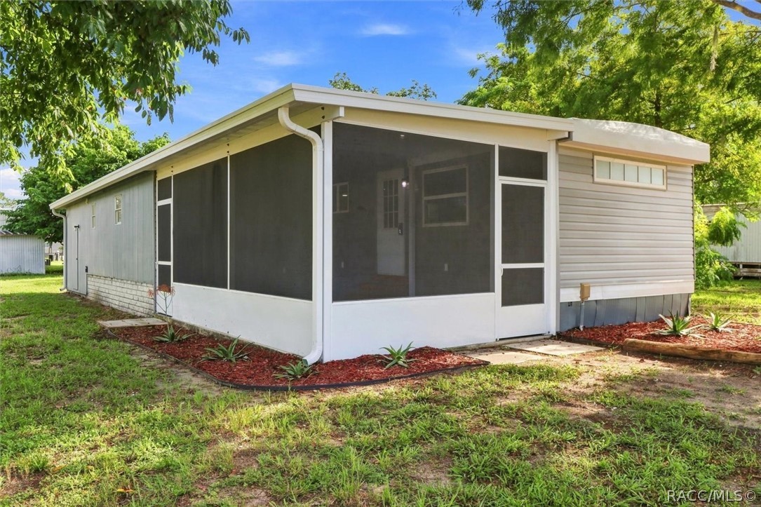 16137 Lauderdale Street — photo