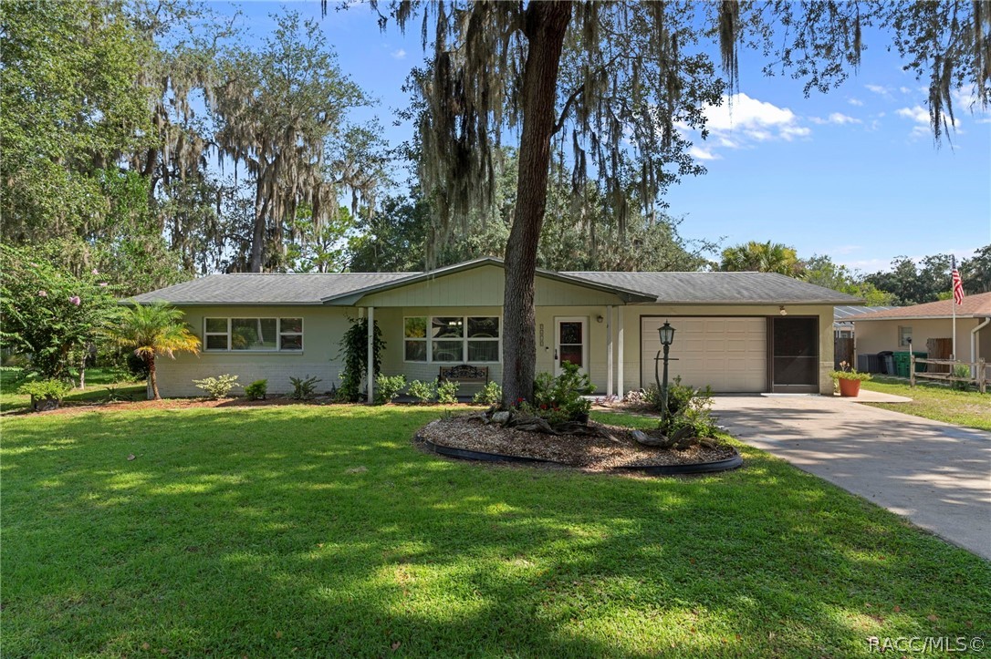 9410 E Southgate Drive — photo
