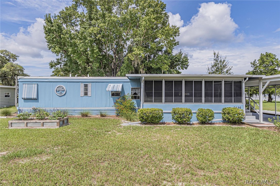 7236 S Sesame Street — photo