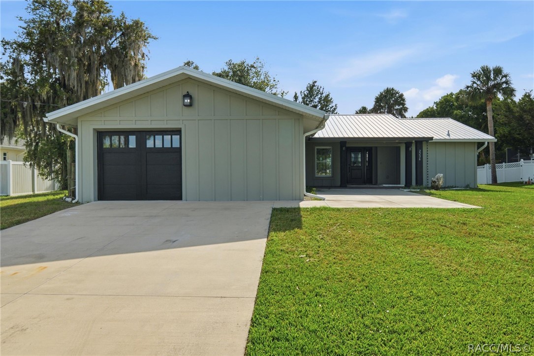 2236 N Watersedge Drive — photo