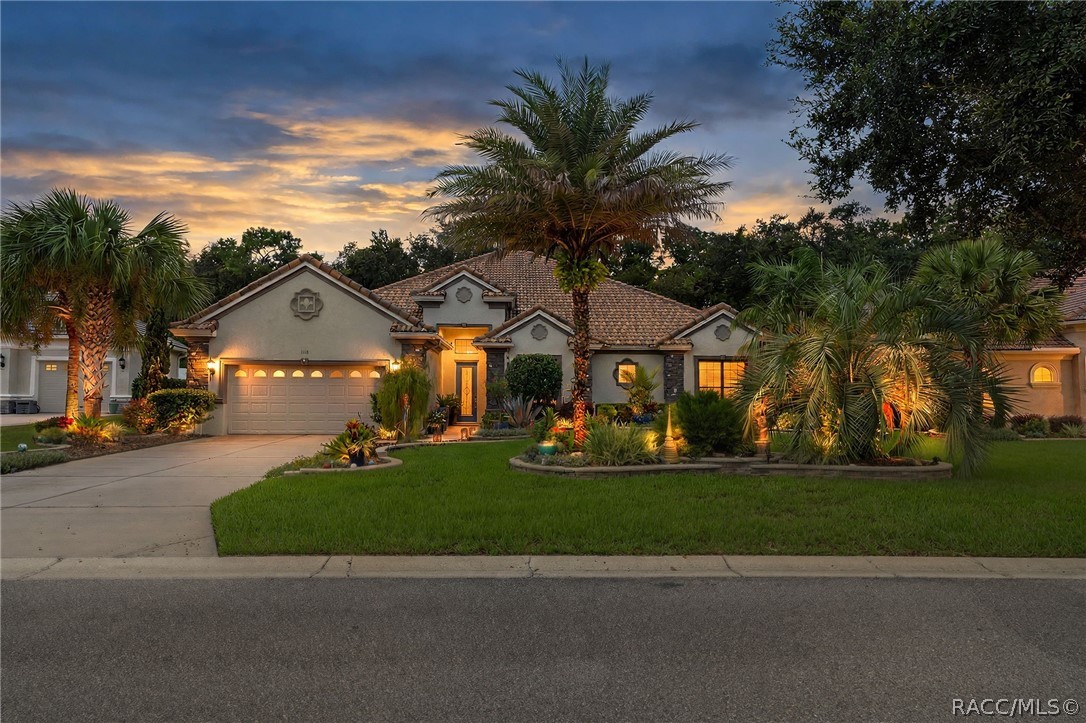 1118 N Hunt Club Drive — photo