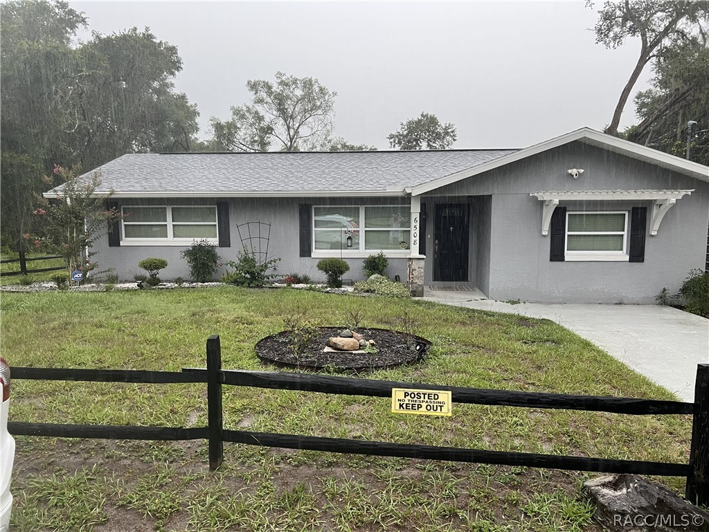6508 N Iris Drive — photo