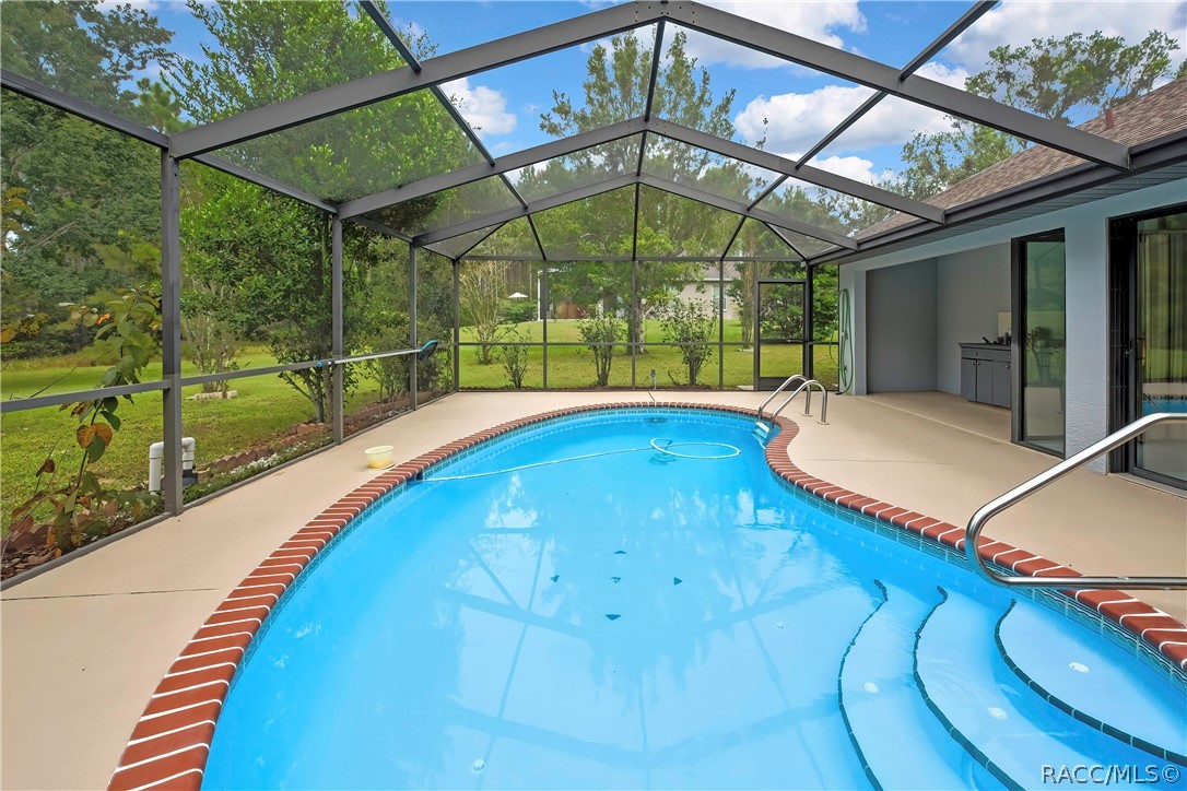 994 E Crown Of Roses Loop, Inverness, FL 34453 — photo 2