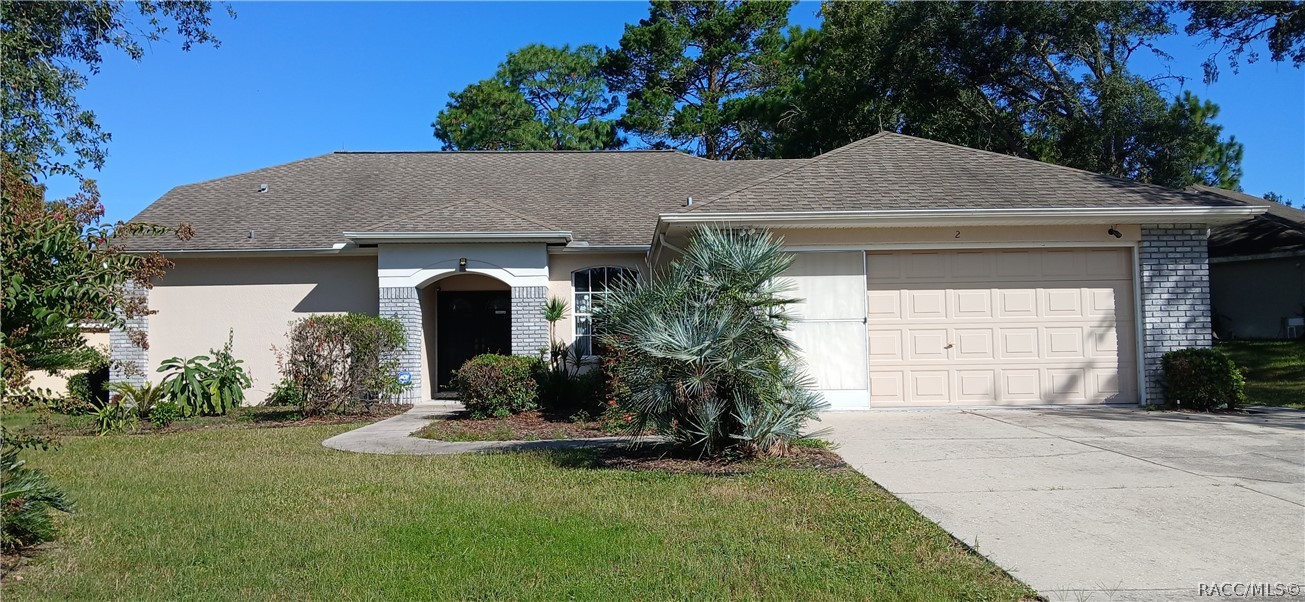 2 Black Willow Court N — photo