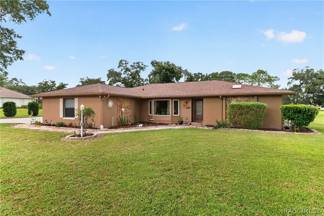 205 E Falconry Court — photo