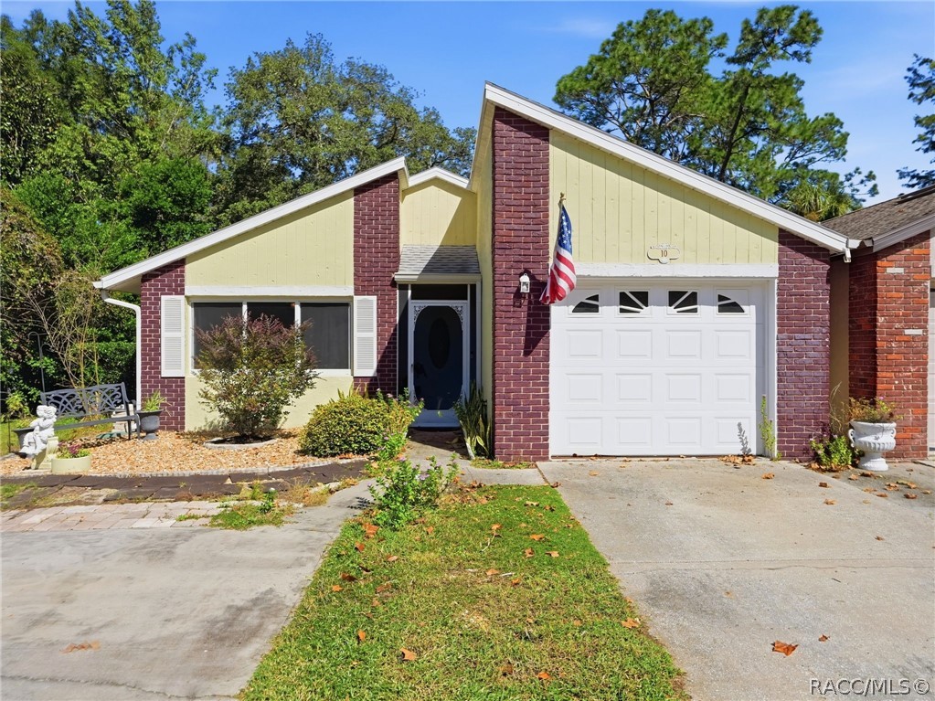 10 Chinaberry Circle — photo