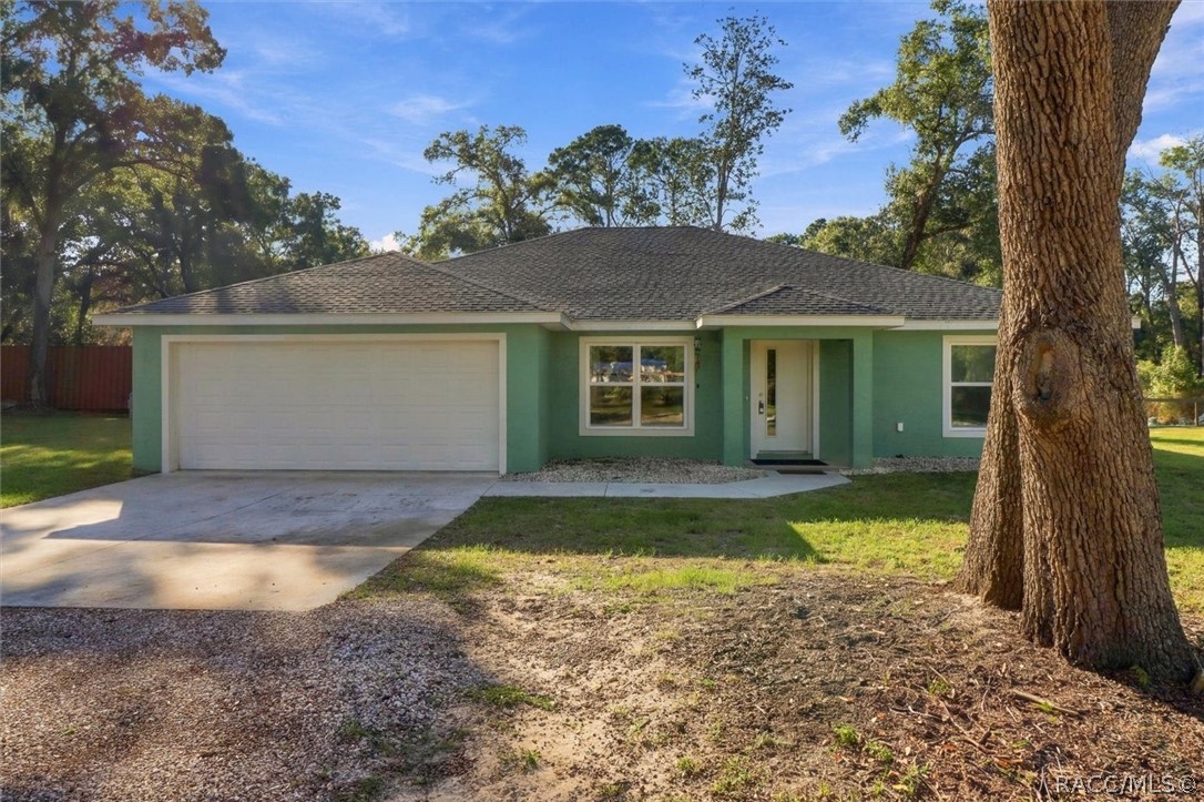 560 NW 117th Court — photo