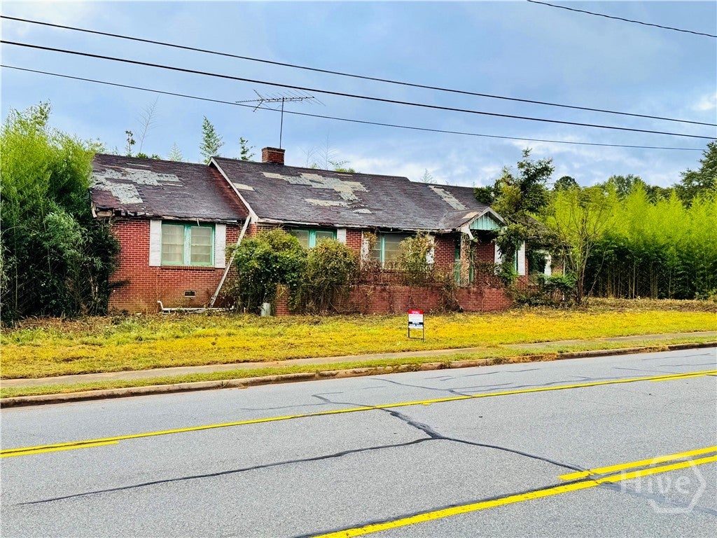 1550 Athens Highway — photo