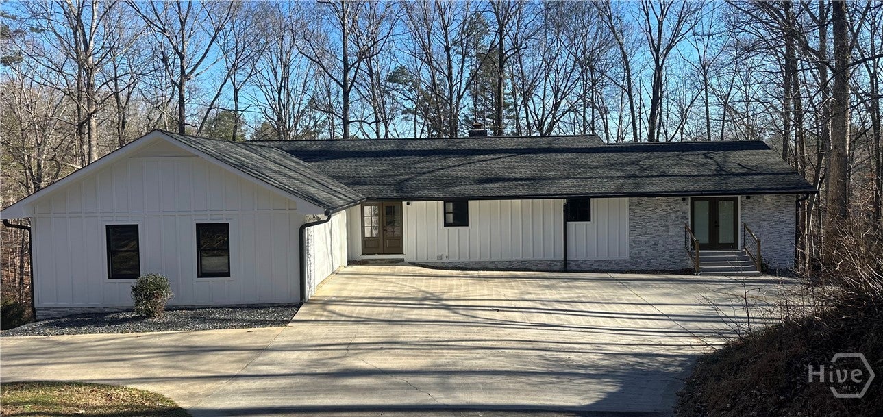 250 Harbor Heights Circle — photo