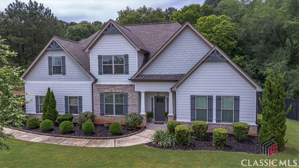 2103 Sourwood Court — photo