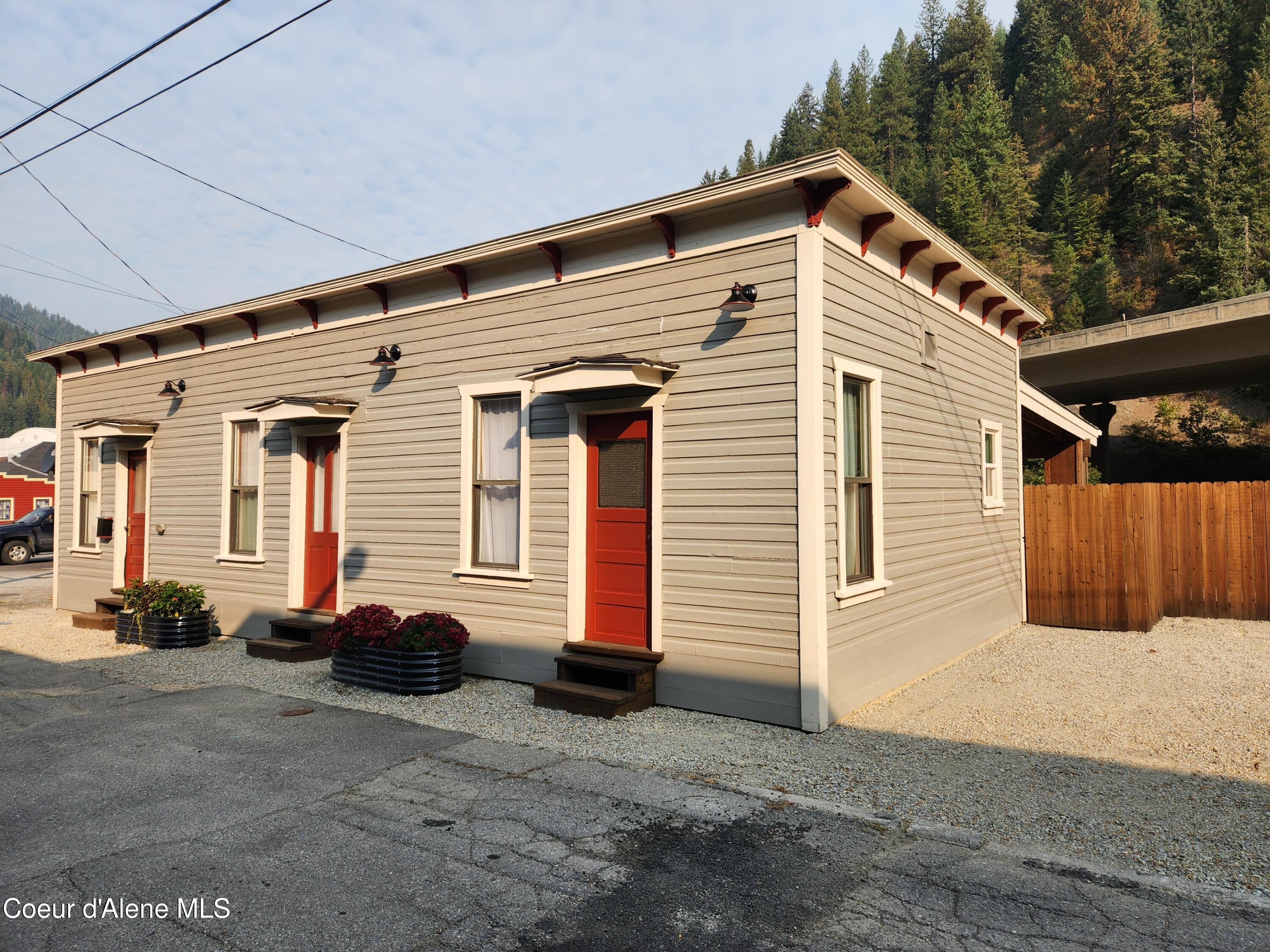1 Kelly Alley — photo